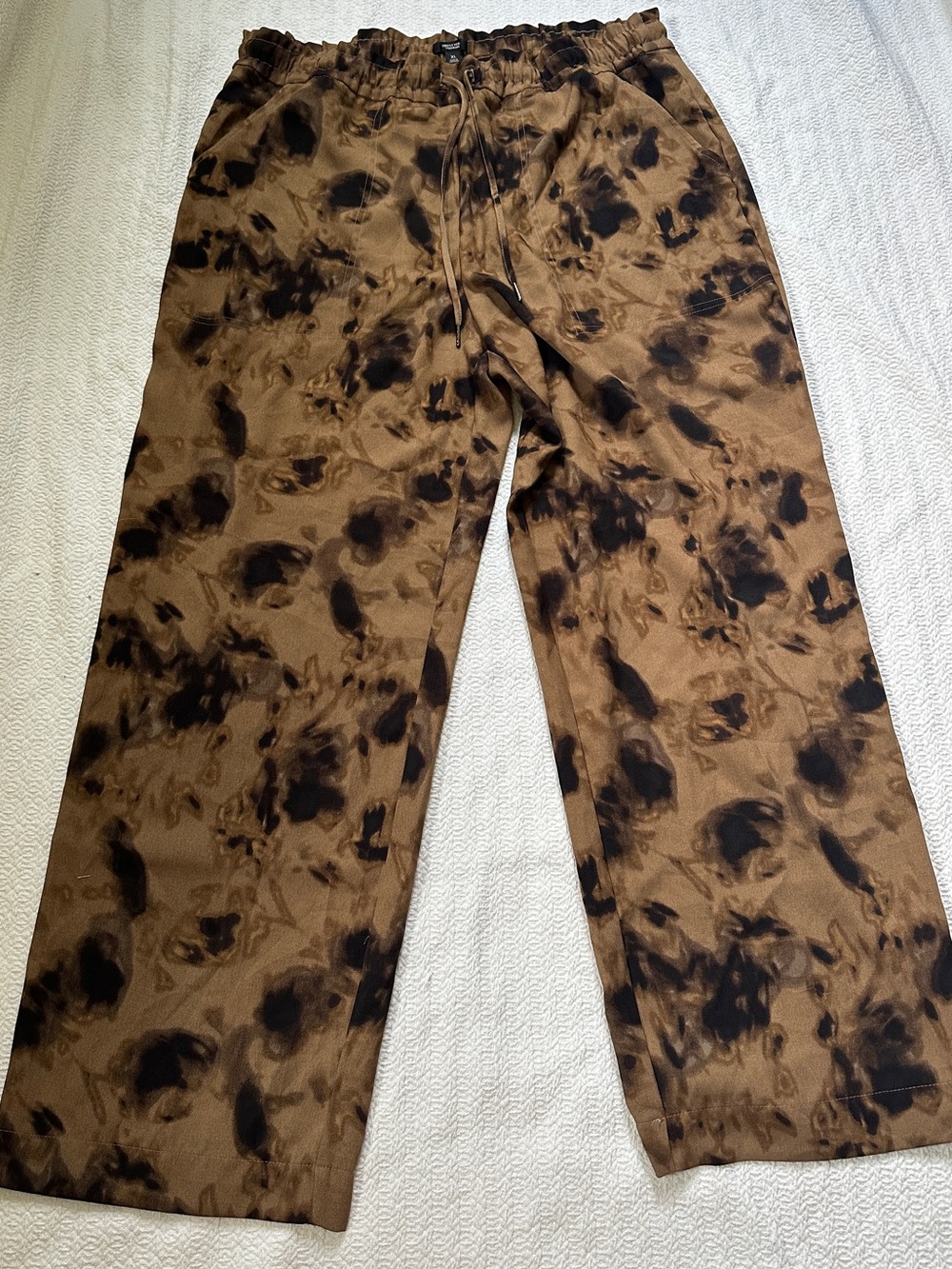 Women’s tie-dye print